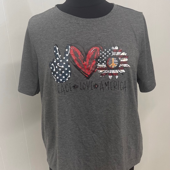 SHEIN Curve 3XL Gray Peace Love America Tee Plus Size Patriotic Graphic Top - Picture 1 of 5